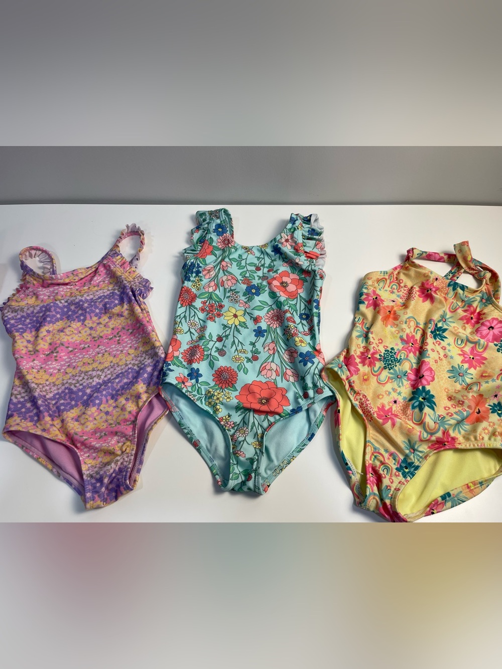 Cat & Jack rWoGirls Floral and Pattern One-Piece Swimsuits size 4/5/6